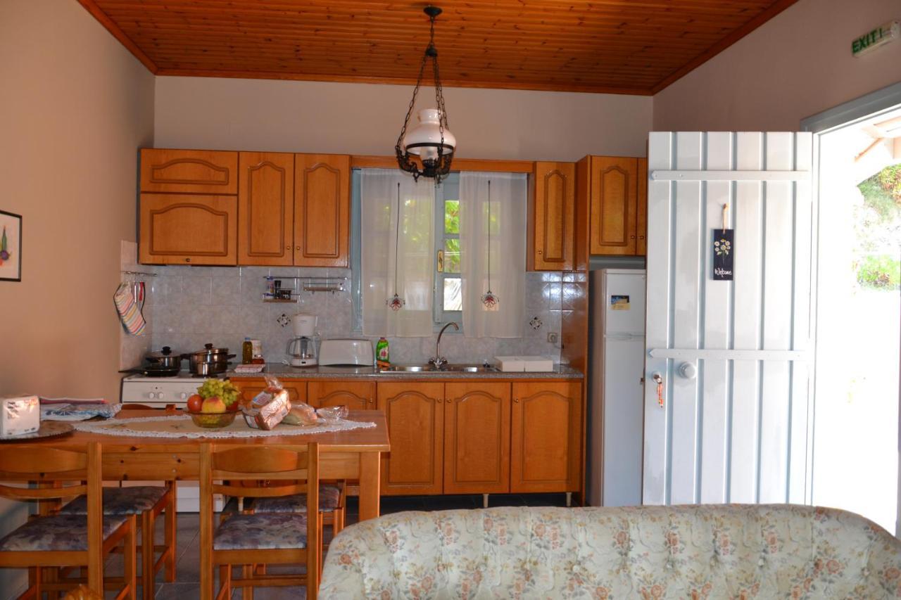 Mihaila Seaside: 2 Bedroom Bungalows Kefalonia Spartia  Ngoại thất bức ảnh